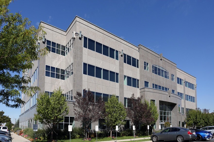 More Photos Of 500 N Market Place Dr, Centerville Office For Lease