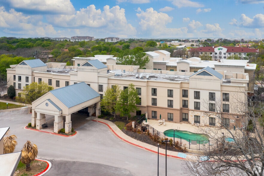 Primary Photo Of 10811 Pecan Park Blvd, Austin Hotel For Sale