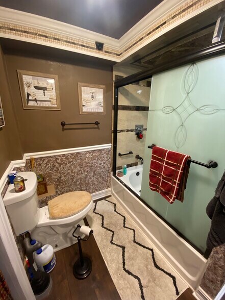 More Photos Of 8051 Ulmerton Rd, Largo Office For Sale