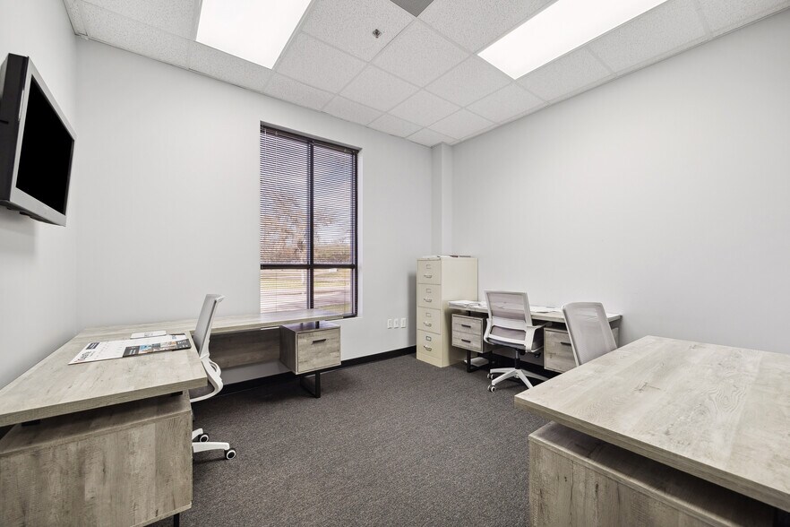 More Photos Of 52 Sugar Creek Center Blvd, Sugar Land Office For Sale