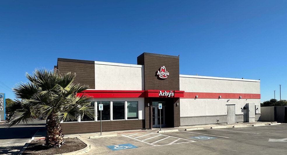 Primary Photo Of 6588 FM 78, San Antonio Fast Food For Lease