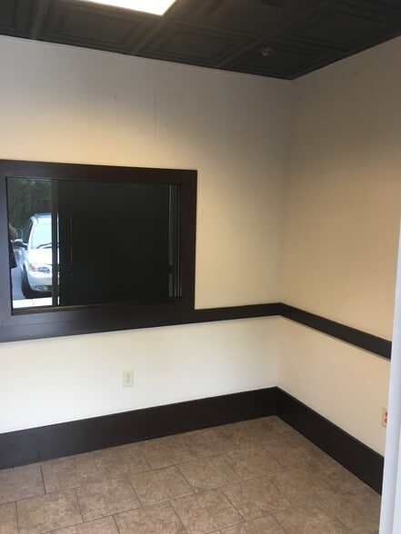 More Photos Of 4560 Atwater Ct, Buford Unknown For Lease