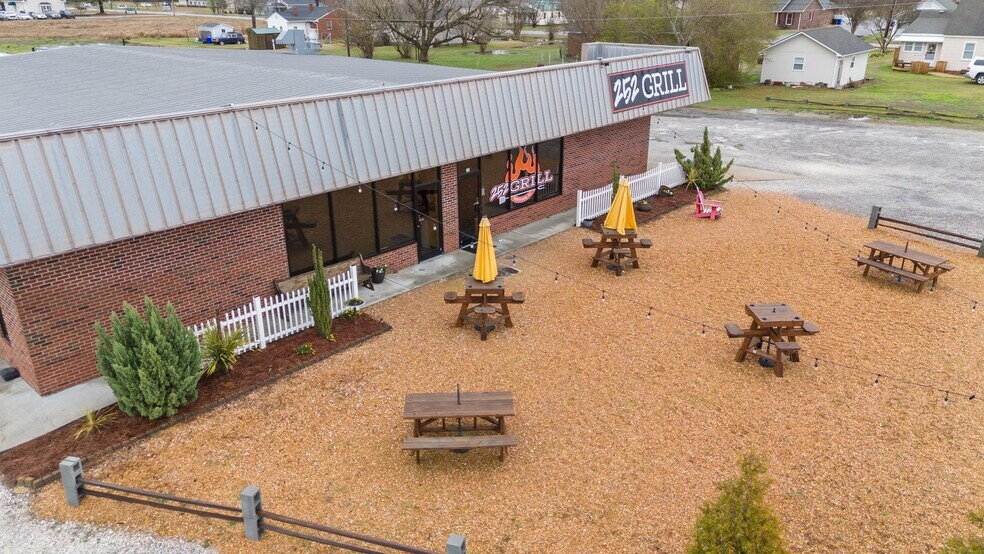 More Photos Of 102 Berry St, Hertford Restaurant For Sale