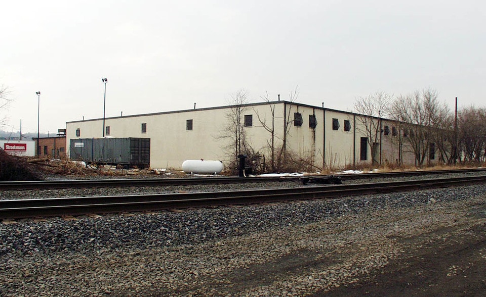 More Photos Of 3900 Paxton St, Harrisburg Light Manufacturing For Sale