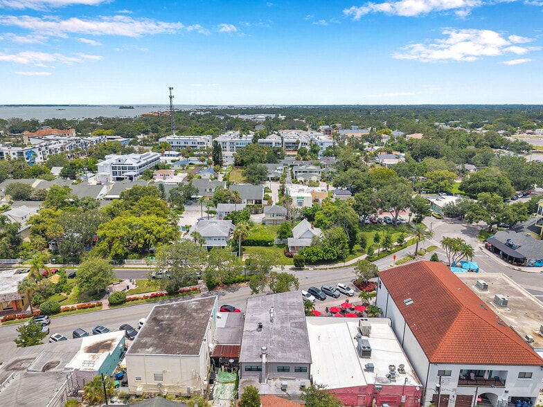 More Photos Of 465 Main St, Dunedin Storefront Retail Residential For Sale