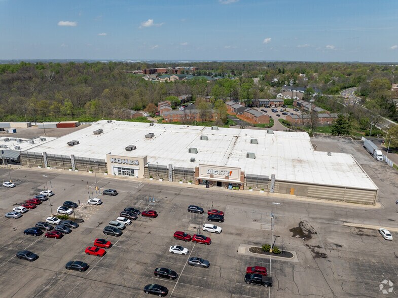 More Photos Of 4150-4160 Hunt Rd, Blue Ash Storefront For Lease