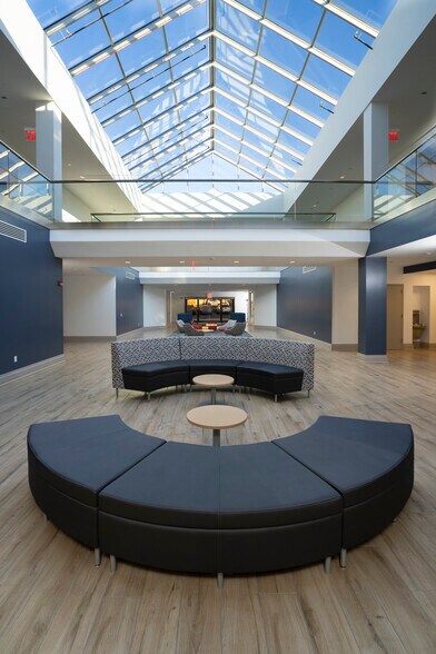 More Photos Of 1415 Kellum Pl, Garden City Office For Lease