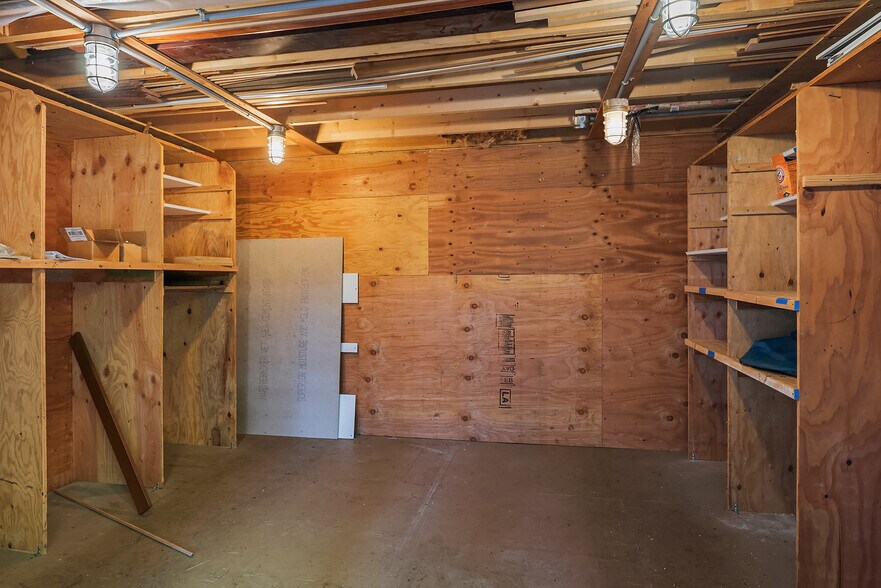 More Photos Of 1510 NE 170th St, Shoreline Apartments For Sale