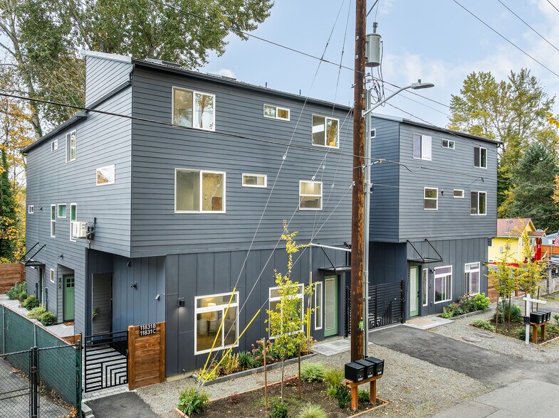 More Photos Of 11825 59th Ave ave, Seattle Apartments For Sale