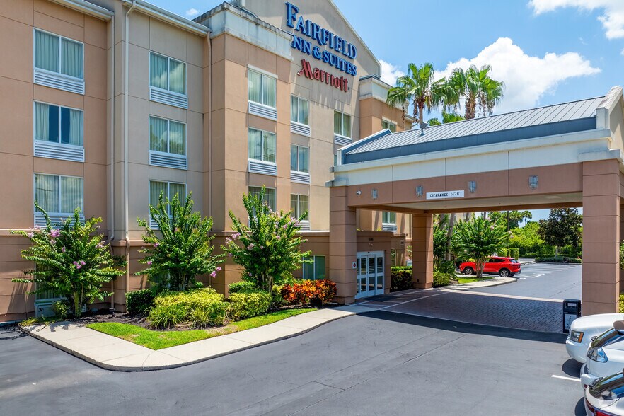 More Photos Of 4735 Helen Hauser Blvd, Titusville Hotel For Sale