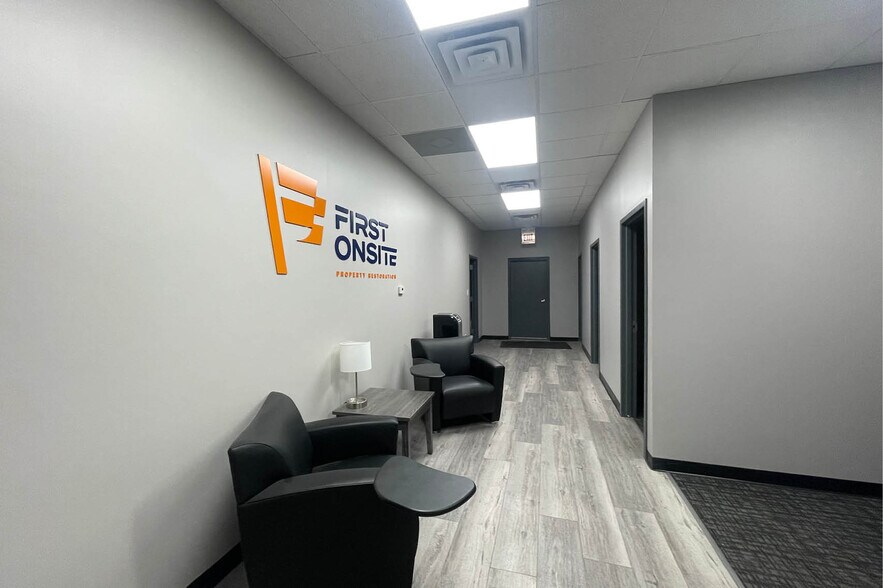 More Photos Of 1900 W Hubbard St, Chicago Light Manufacturing For Sale