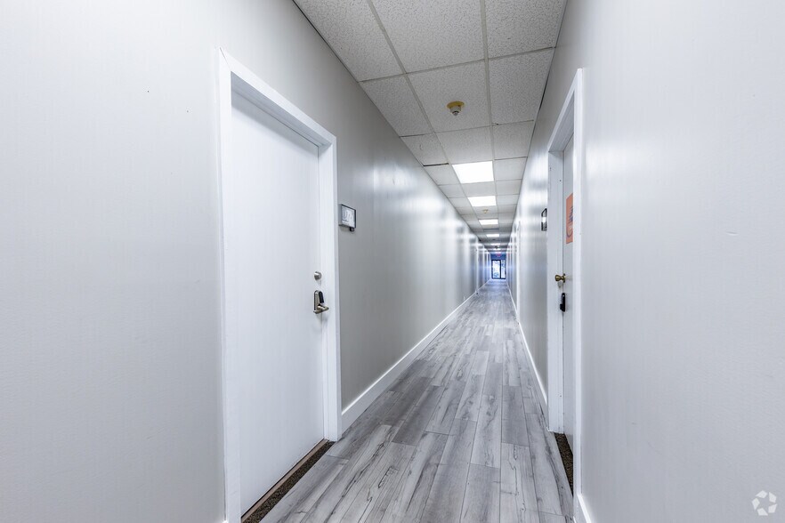 More Photos Of 6100 Lake Ellenor Dr, Orlando Office For Lease