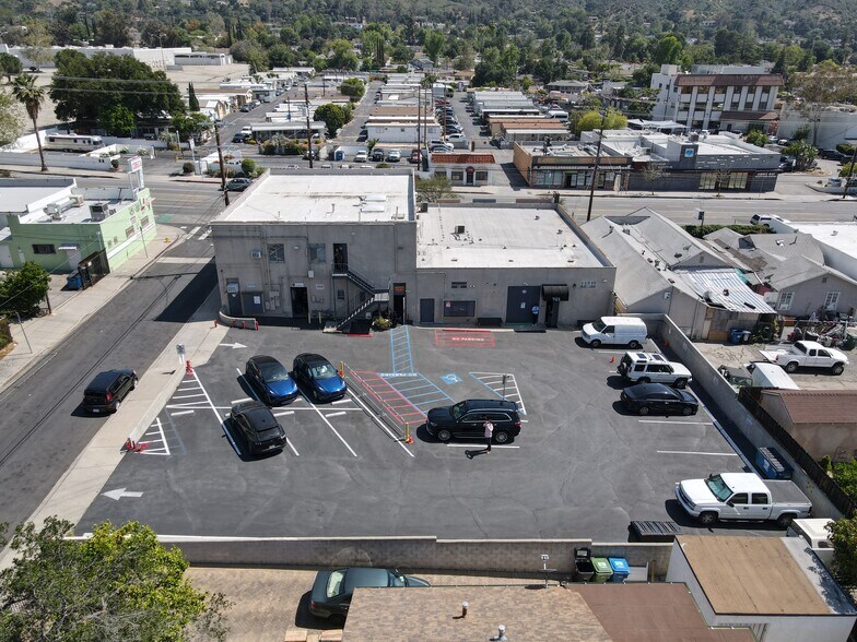 More Photos Of 8115 Foothill Blvd, Sunland Storefront Retail Office For Sale