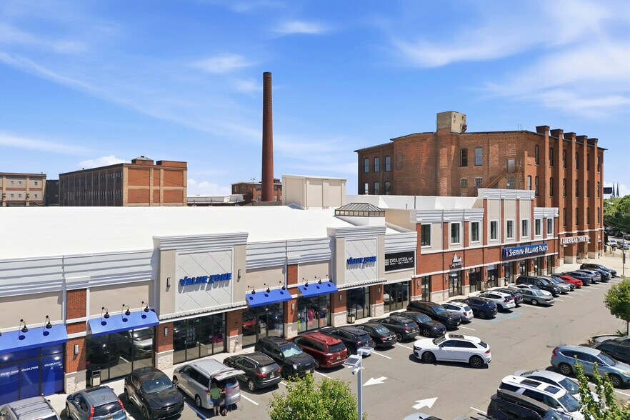 More Photos Of 90 Dayton Ave, Passaic Freestanding For Lease