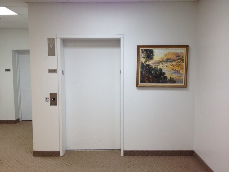 More Photos Of 1950 Rutgers Blvd, Lakewood Truck Terminal For Lease