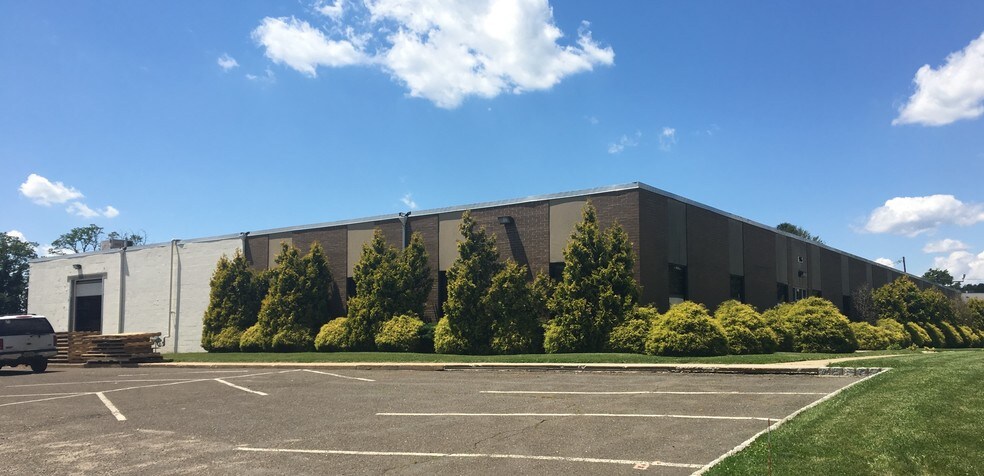 More Photos Of 920 State Route 33, Freehold Unknown For Lease