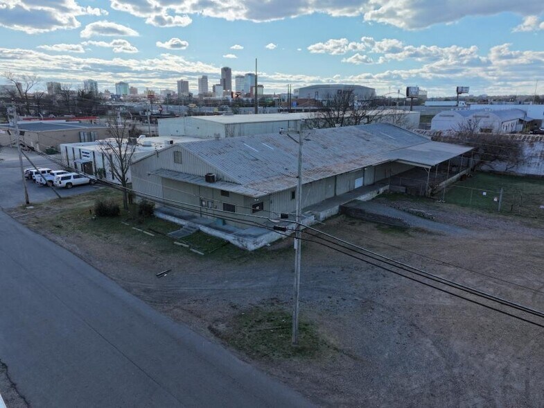 More Photos Of 403 N Vine St, North Little Rock Warehouse For Sale