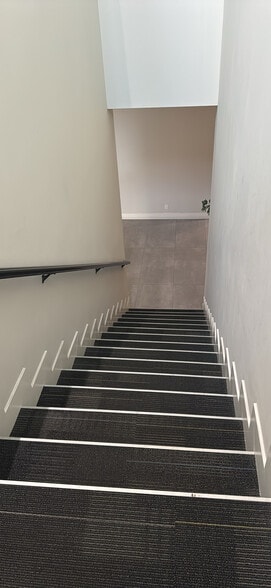More Photos Of 22750 Hawthorne Blvd, Torrance Unknown For Lease