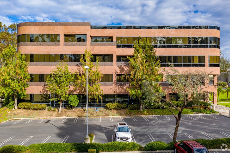 More Photos Of 9820 Willow Creek Rd, San Diego Office For Lease