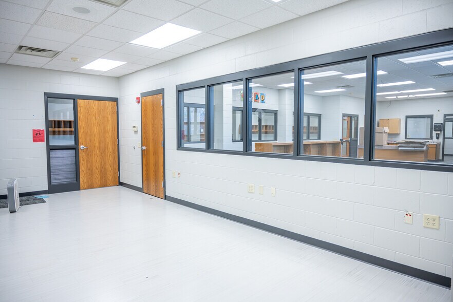 More Photos Of 201 Hoehn dr, Lyndon Station Specialty For Sale