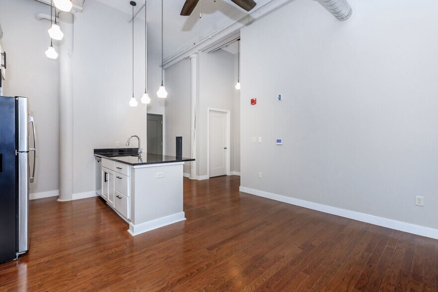 More Photos Of 811-827 Court St, Utica Apartments For Lease