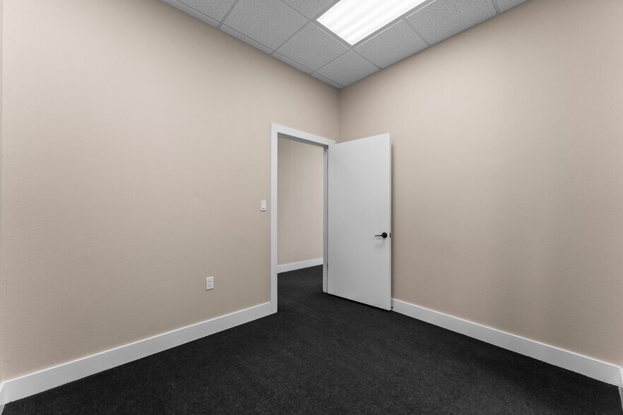 More Photos Of 32411 Tamina Rd, Magnolia Light Distribution For Lease