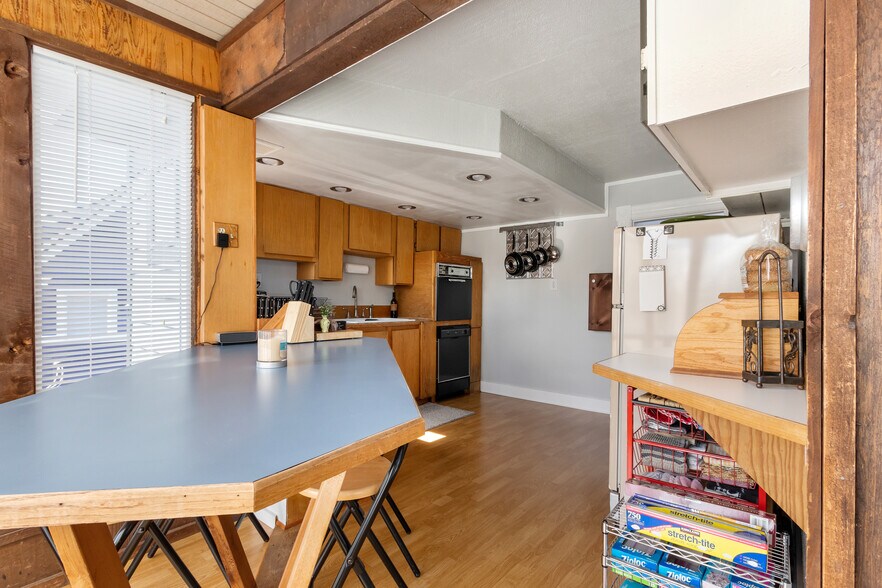 More Photos Of 2040 6th Ave, Tacoma Office For Sale