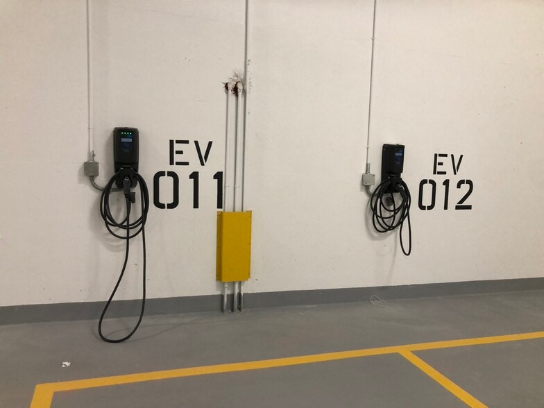 More Photos Of 6378 Silver Ave, Burnaby Apartments For Lease