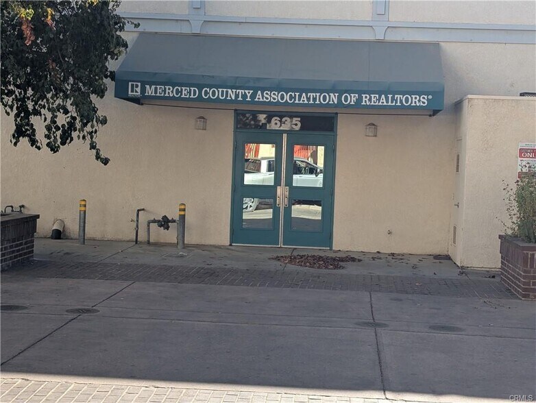 More Photos Of 635 W Main St, Merced Office For Sale