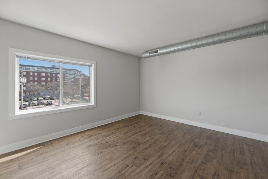 More Photos Of 712-714 E Fayette St, Syracuse Apartments For Sale