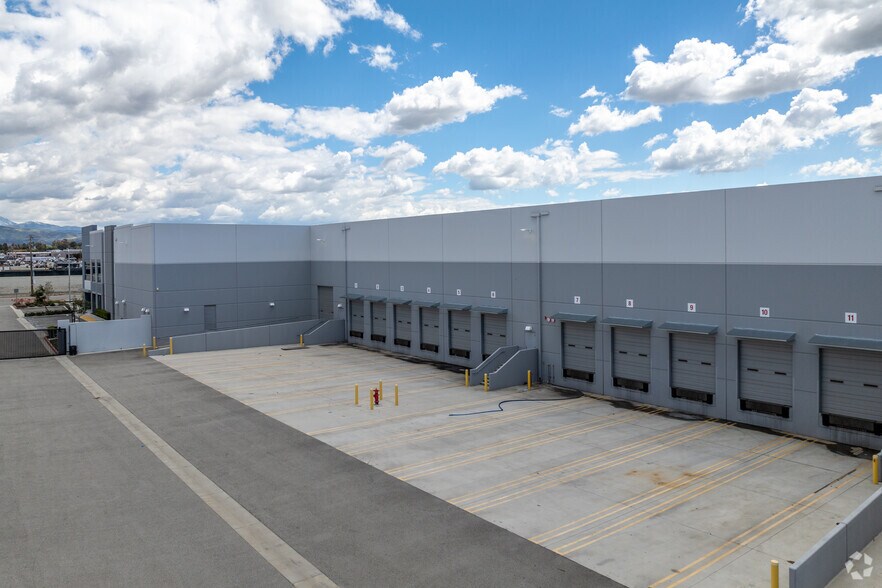 More Photos Of 509 Alabama St, Redlands Distribution For Sale