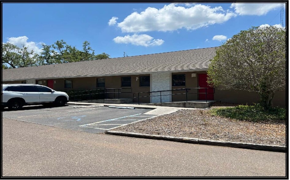 More Photos Of 1501 S Pinellas Ave, Tarpon Springs Office For Lease