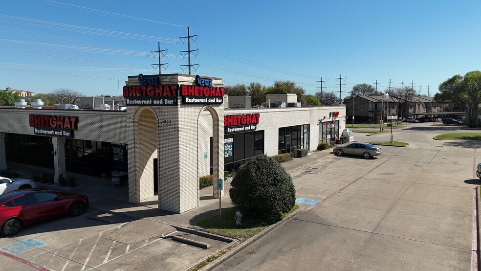 More Photos Of 1800 Valley View Ln, Irving Unknown For Lease