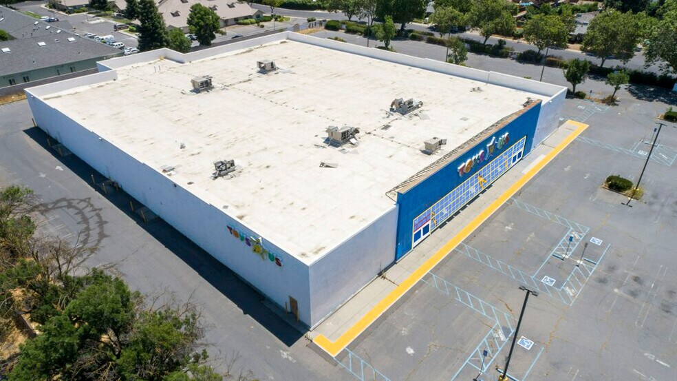 More Photos Of 2700 Sisk Rd, Modesto Freestanding For Lease