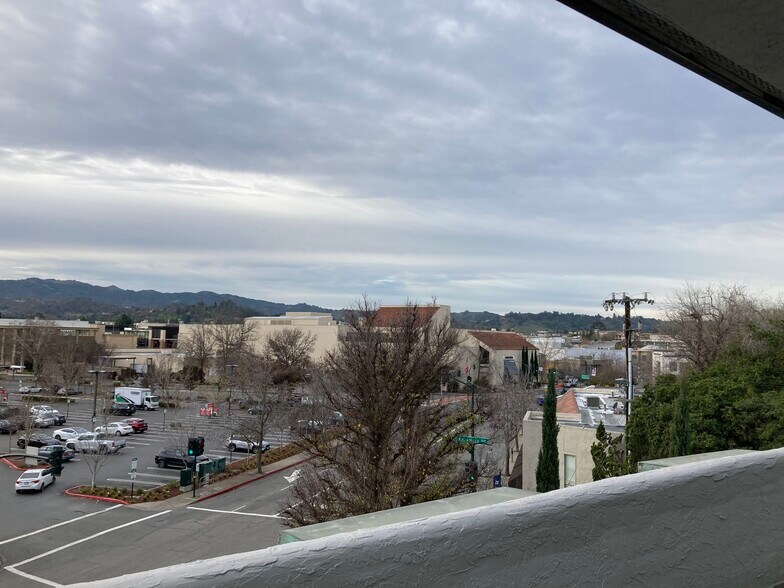 More Photos Of 1200 Mt Diablo Blvd, Walnut Creek Medical For Lease