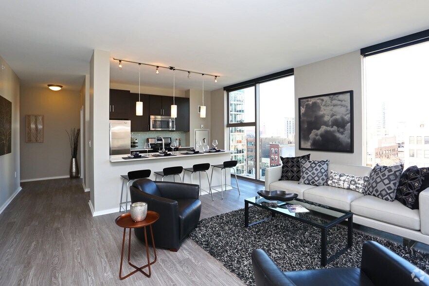 More Photos Of 123 N Desplaines St, Chicago Apartments For Lease