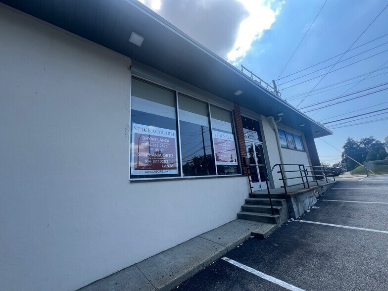 More Photos Of 800-808 E Boston Post Rd, Mamaroneck Storefront For Lease