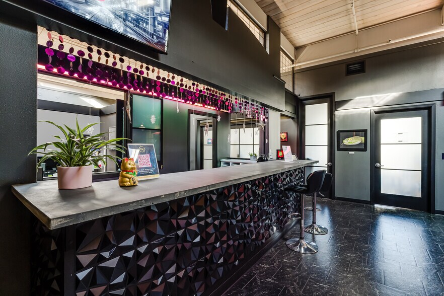 More Photos Of 30 E Broadway, Eugene Office For Sale