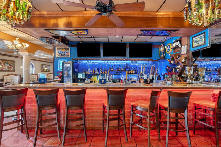 More Photos Of 480 Mary Esther Blvd NW, Fort Walton Beach Restaurant For Lease