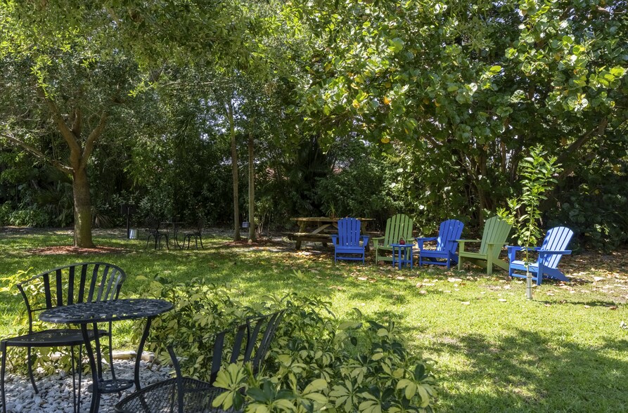 More Photos Of 325 NW Spanish River Blvd, Boca Raton Apartments For Sale