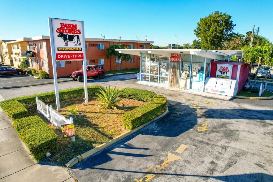 More Photos Of 605 W 29th St, Hialeah Freestanding For Sale