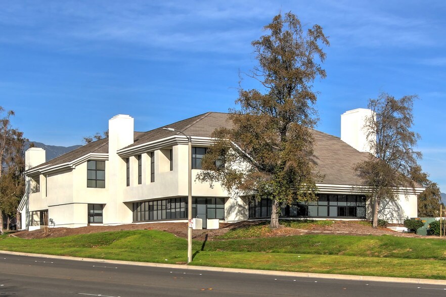 Primary Photo Of 10737 Laurel St, Rancho Cucamonga Medical For Sale