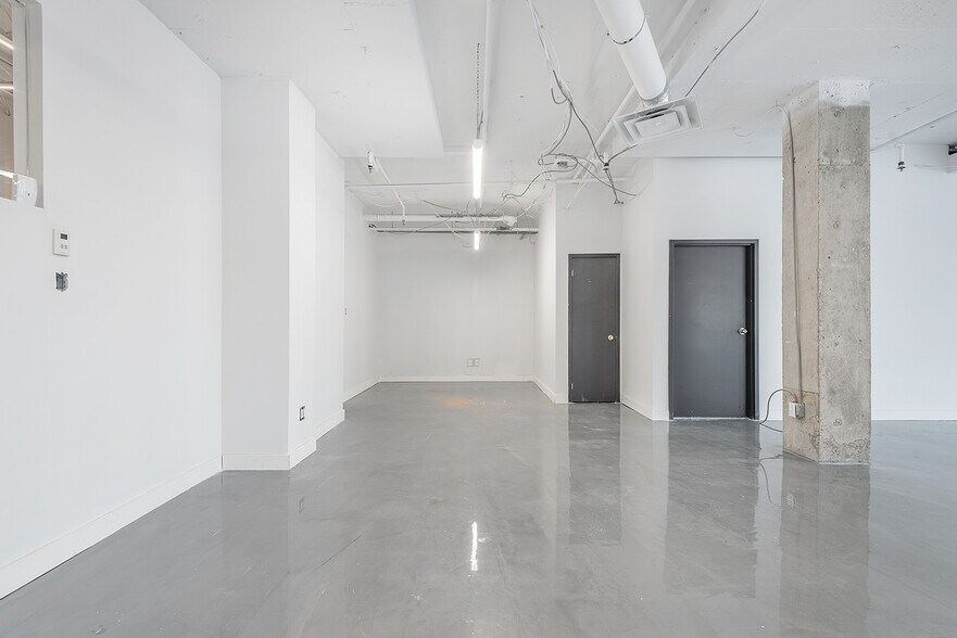 More Photos Of 7001-7035 Boul Saint-Laurent, Montréal Office For Lease