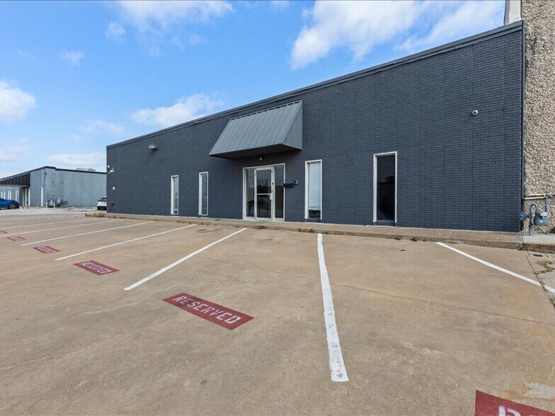 More Photos Of , Garland Unknown For Sale