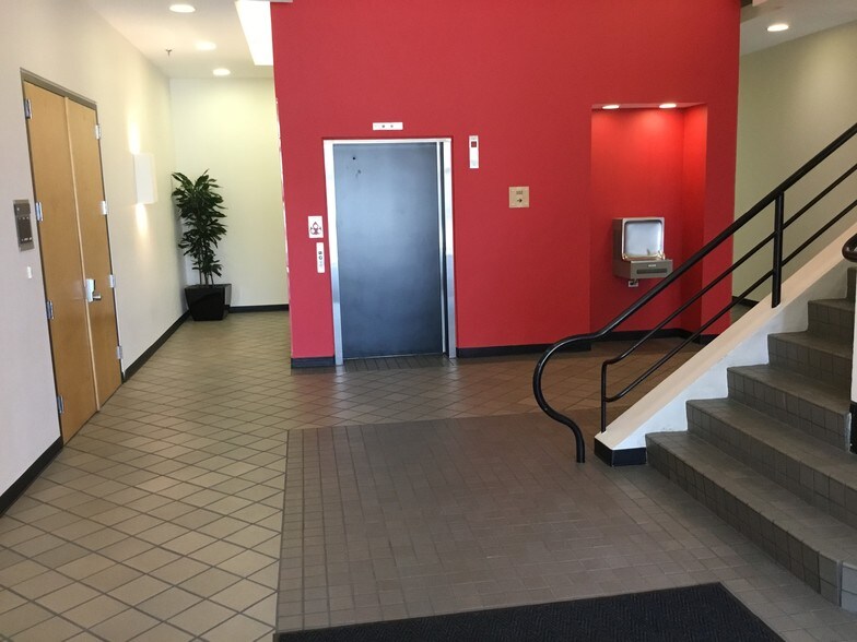 More Photos Of 7501 Forbes Blvd, Lanham Office For Lease