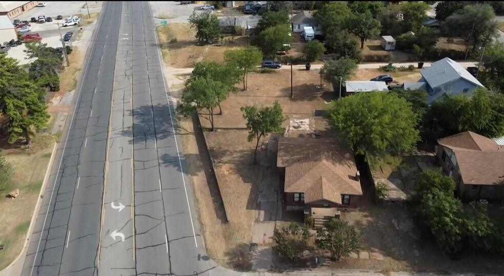 More Photos Of 2342 N Treadaway Blvd, Abilene Land For Sale