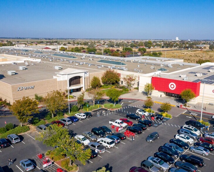 More Photos Of 3200 Naglee Rd, Tracy General Retail For Sale