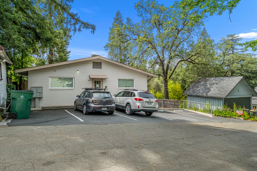 More Photos Of 1024 Simon Dr, Placerville Office For Sale