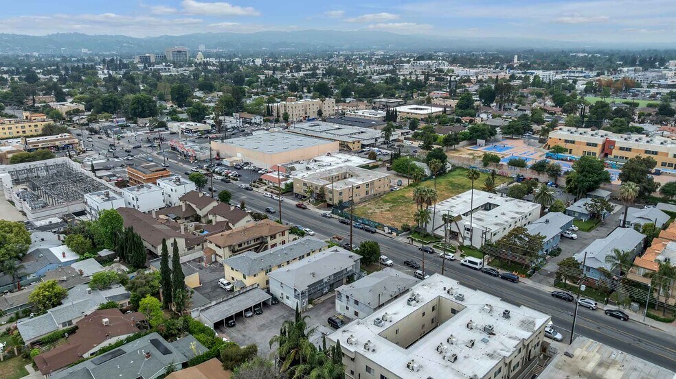 More Photos Of 6860-6870 Hazeltine Ave, Van Nuys Apartments For Sale