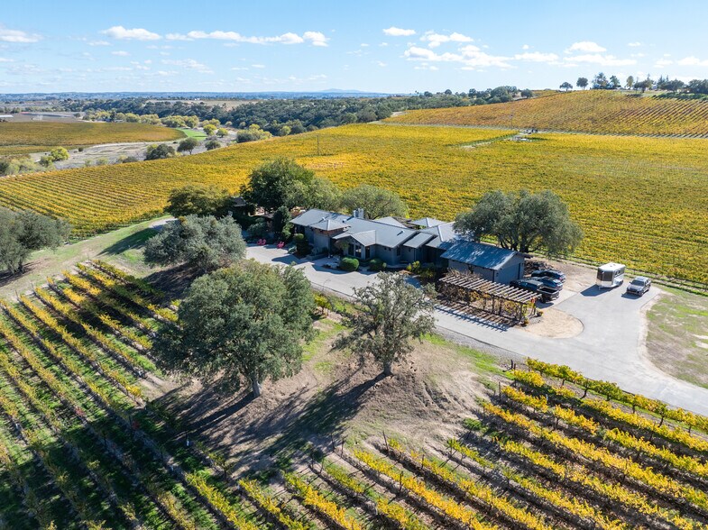 Primary Photo Of 7790 Airport Rd, Paso Robles Land For Sale